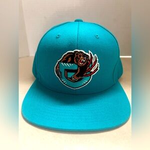Vancouver Grizzlies Hat Cap Snap Back Mens Blue NBA Basketball Mitchell & Ness